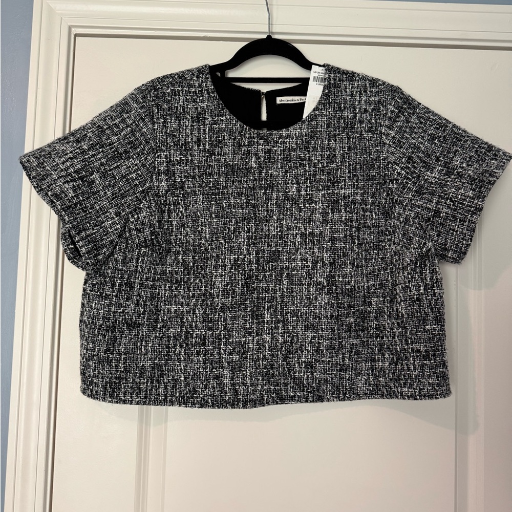 Abercrombie Black and White Tweed Short Sleeve Top - Women Waist length